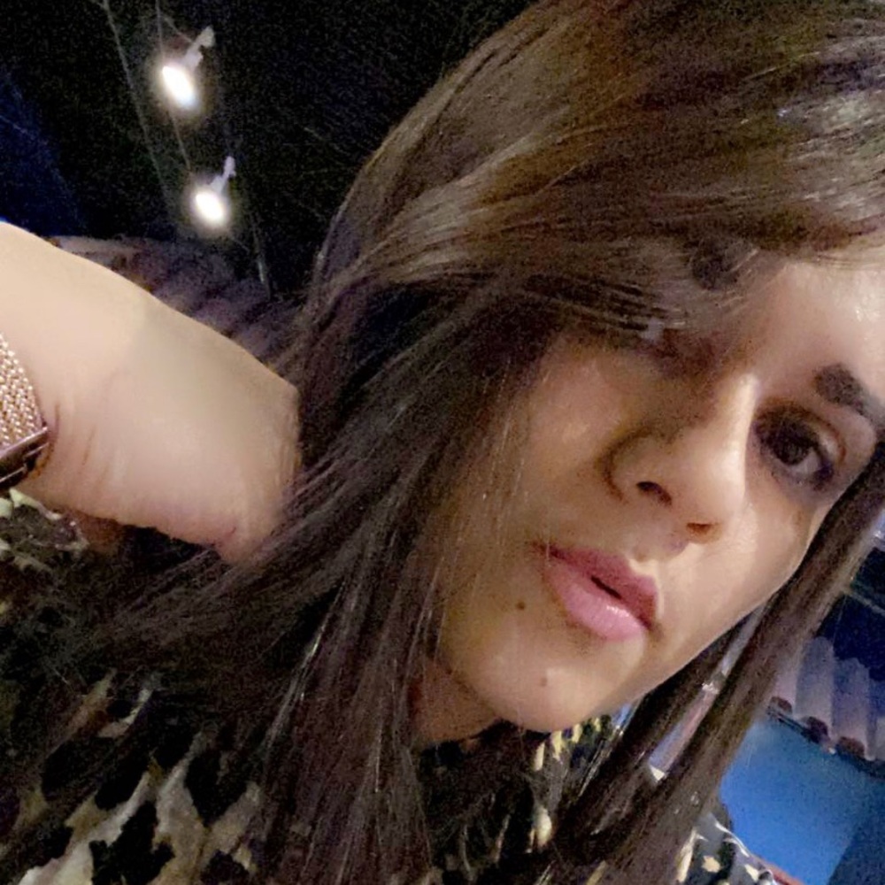 Meet your Posher, Maria